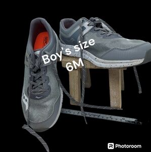 Saucony SY-Boys Velocity Shoes Size 6M